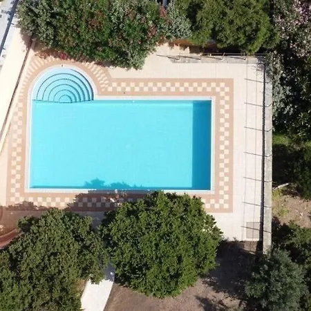 Sole Con Piscina Vista Mare Villa *